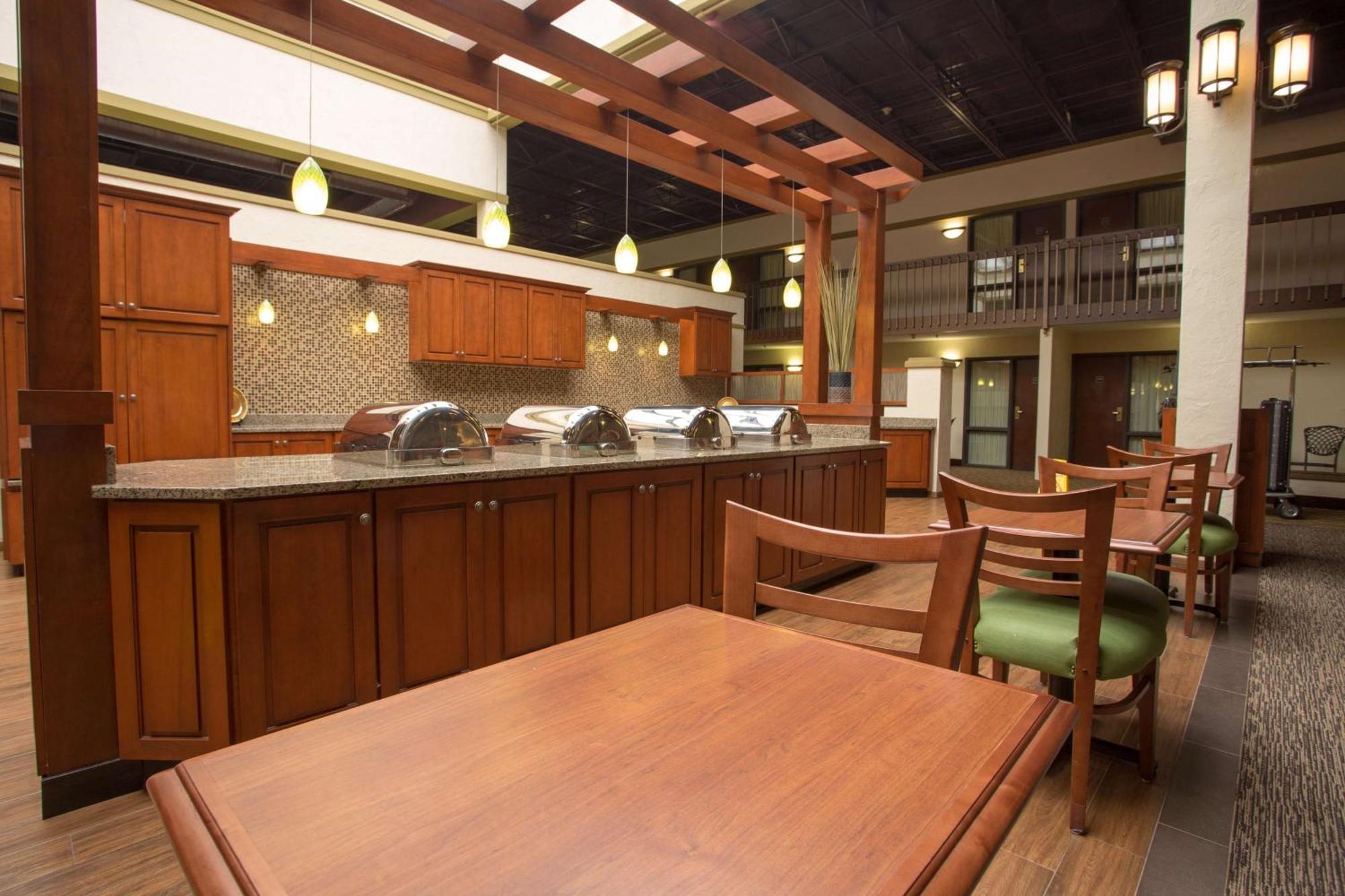 Pear Tree Inn St Louis Convention Center セントルイス エクステリア 写真